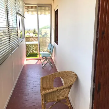 Nice Apt With Balcony Close To The Beach
